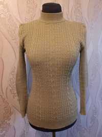 Жіночий светр 40-42-44 пастельного зеленого кольору б.в.