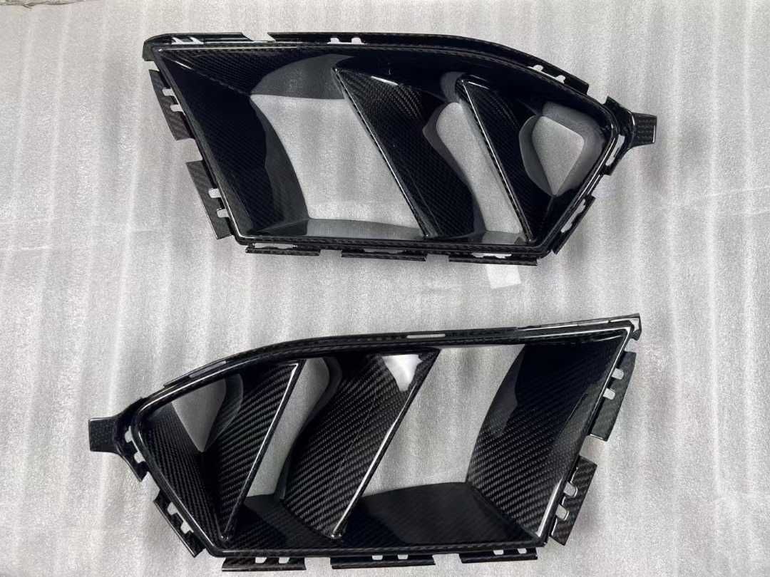 Wloty Powietrza Zderzaka R STYLE BMW G80 G81 G82 G83 CARBON