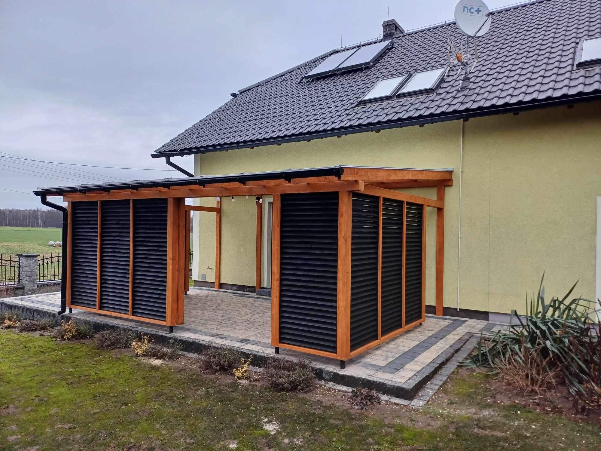 Zadaszenie tarasu poliweglnem komorwym shuttersy patio pergola