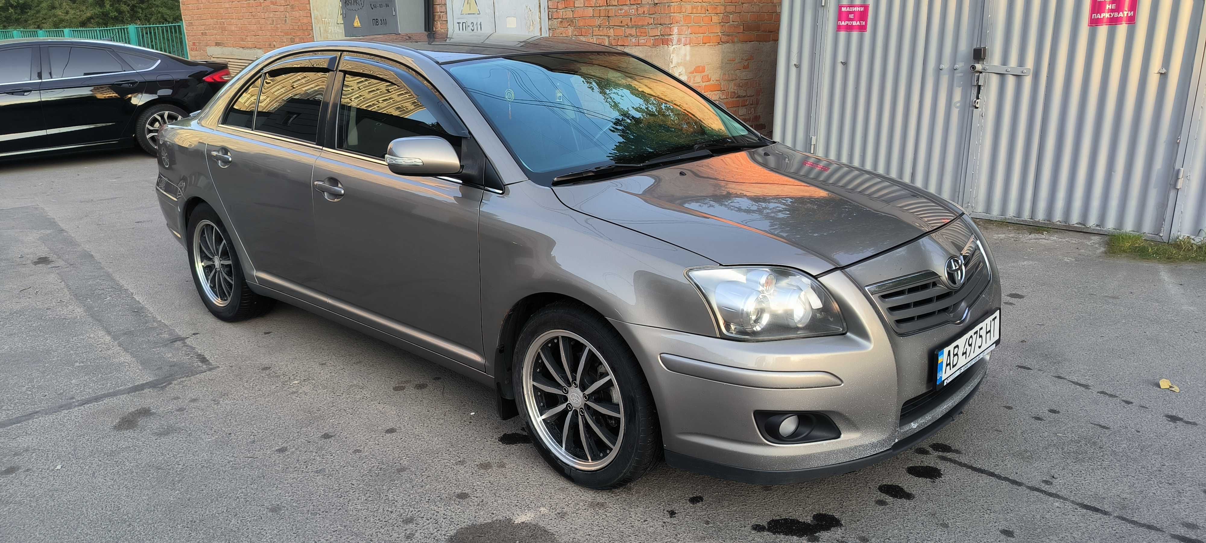 Продам Тойоту Авенсіс