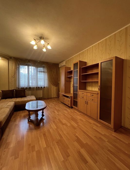 Продам отличную 2х комнатную квартиру в центре города.