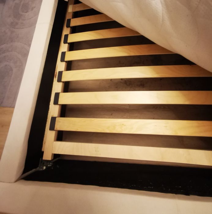 Łóżko + stelaż + materac