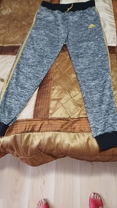 Spodnie dresowe adidas