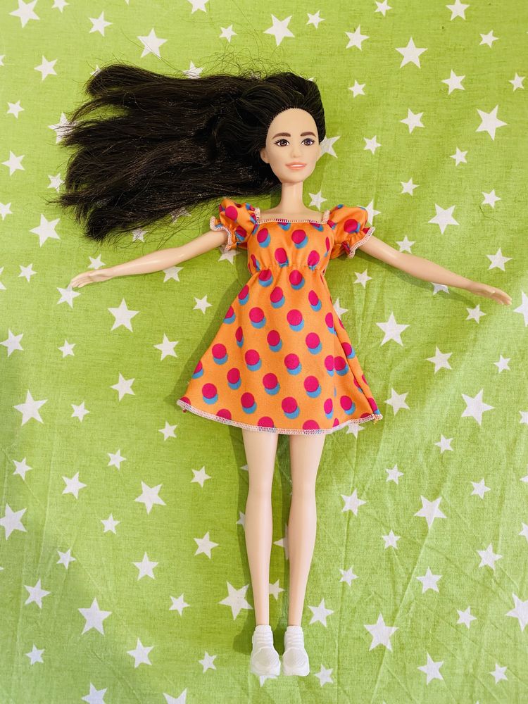 Лялька Barbie Fashionistas Doll with Long Brunette Hair