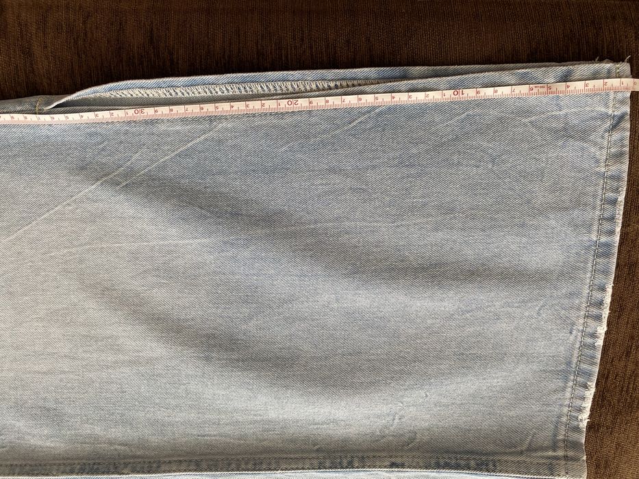 Жіночі джинси з розрізами Bershka