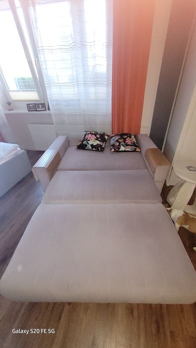 Sprzedam kanapę rozkładaną dwuosobową