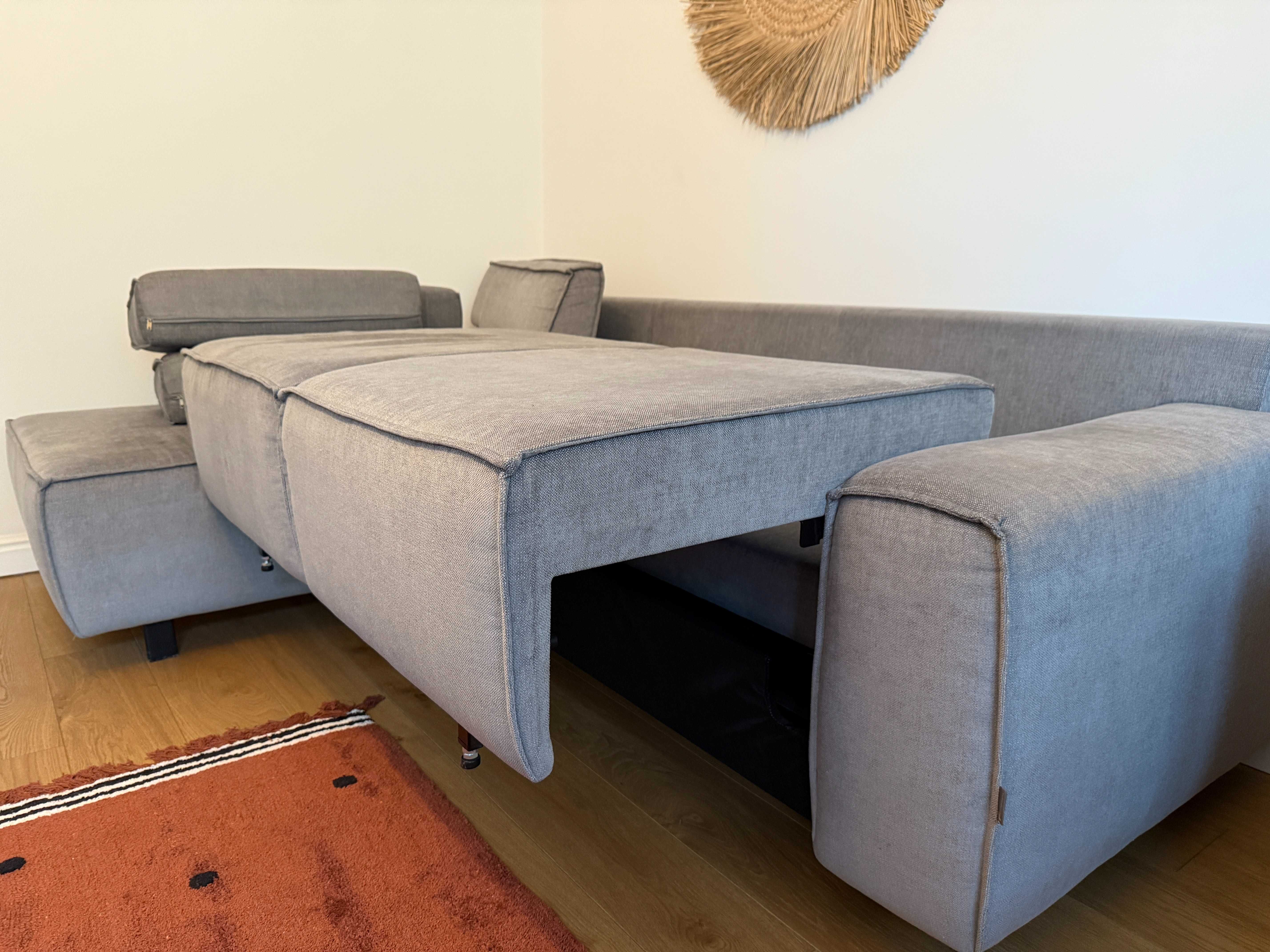 Sofa - narożnik z funkcją spania marki MTI FURNINOVA