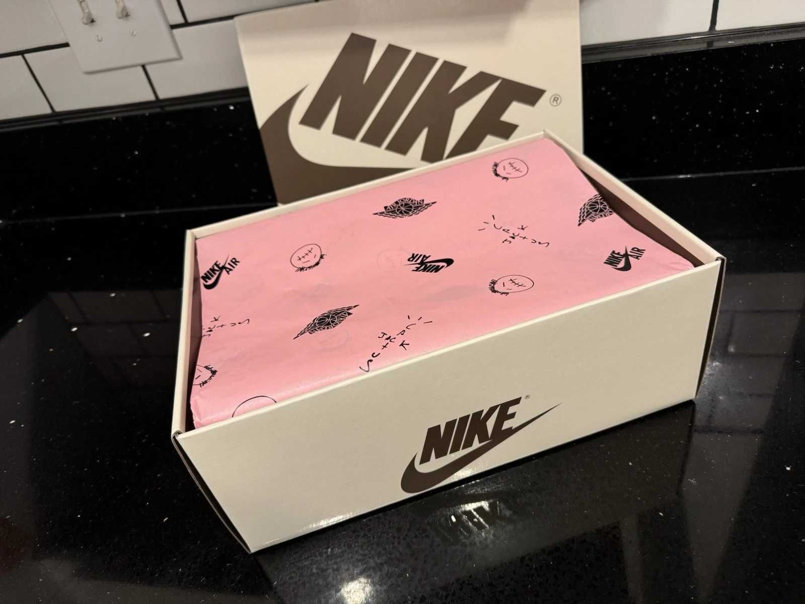 Jordan 1 Retro Low OG SP Travis Scott Olive R.40