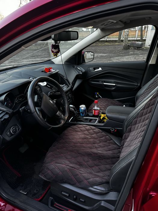 Ford escape titanium 2018 рік