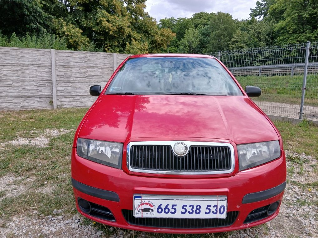 Skoda Fabia 1.2 HTP 2007r Sedan < Okazja < Opłaty < Zamiana
