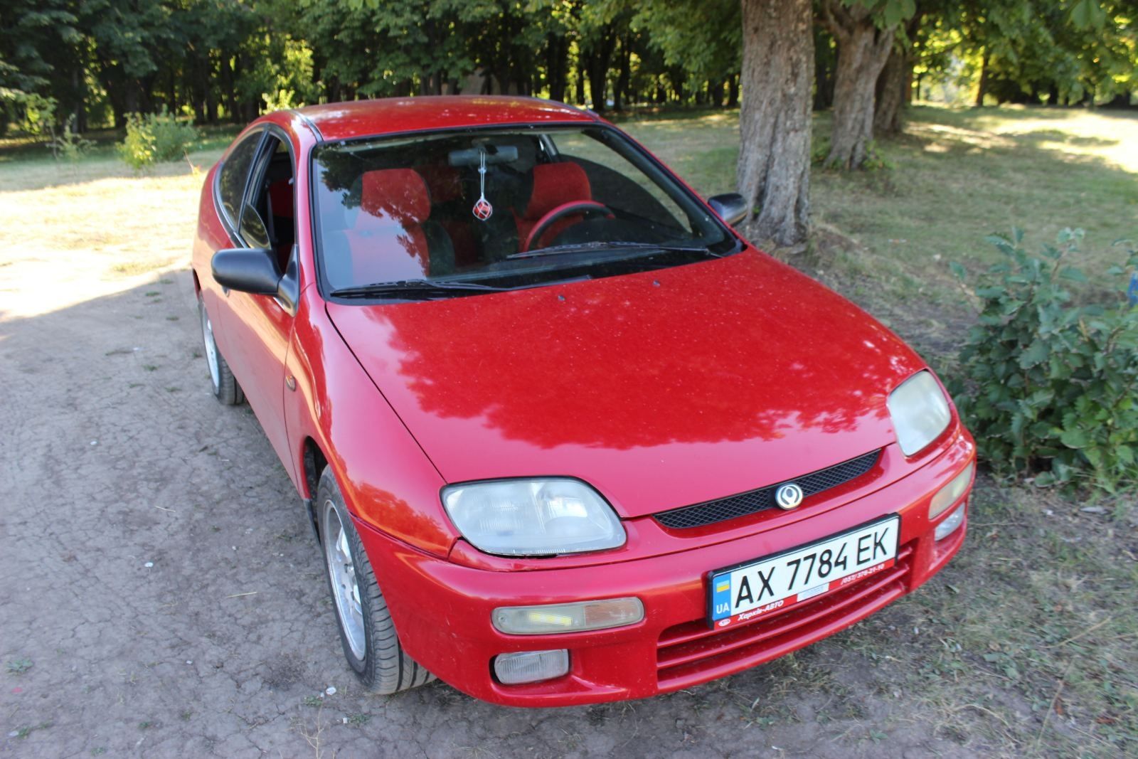 Mazda 323c V(ba) 1,3i 16v