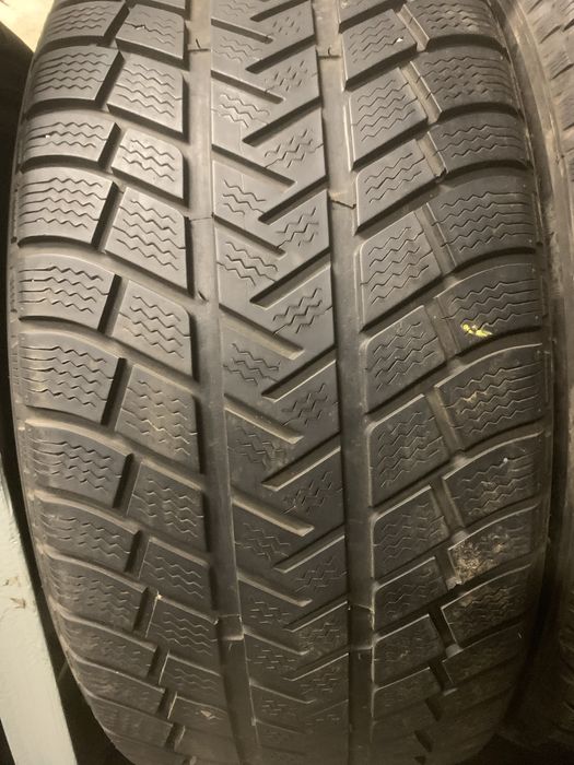 Шини Michelin r18