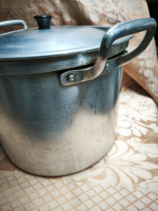 Panela de alumínio Suprema tamanho 24