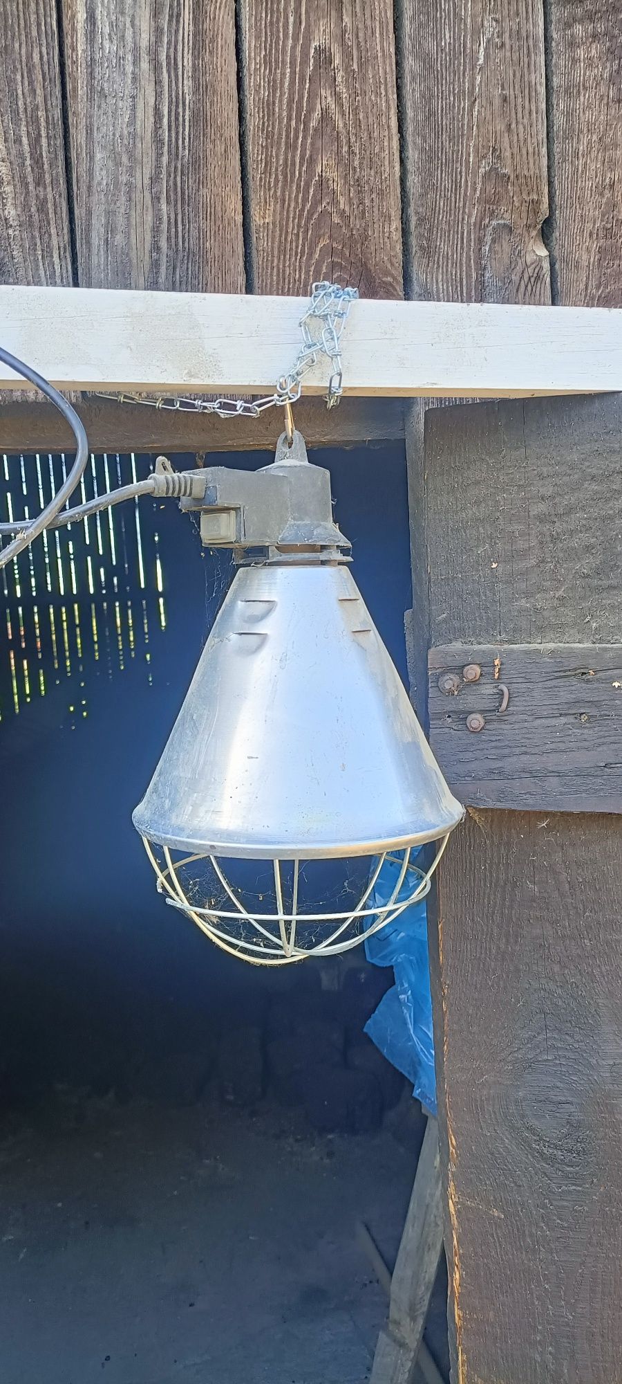 Lampa kwoka promiennik