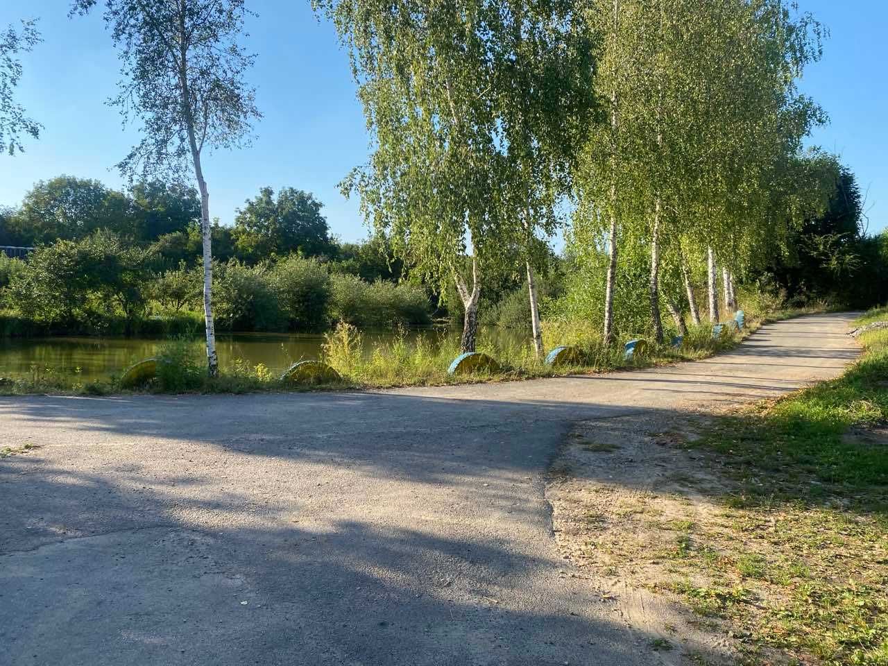 Продам земельну ділянку Зарванці