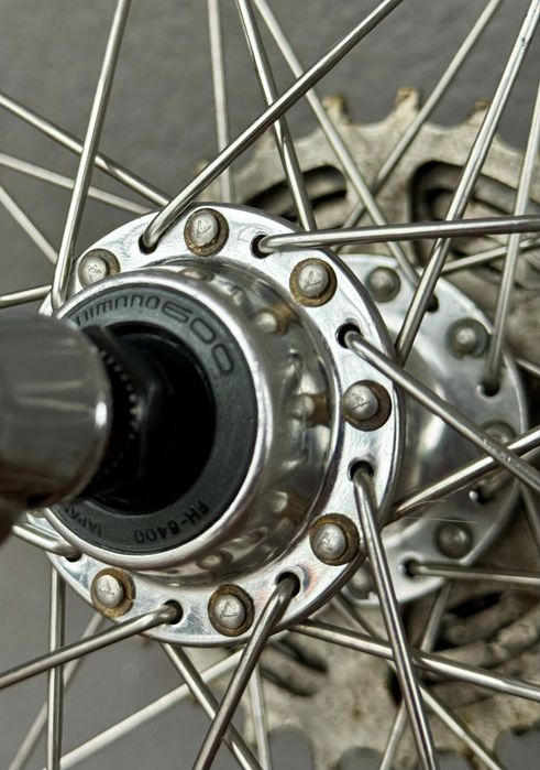 Koło tylne Campagnolo Omega Strada/Shimano 600 + nowa szytka Conti
