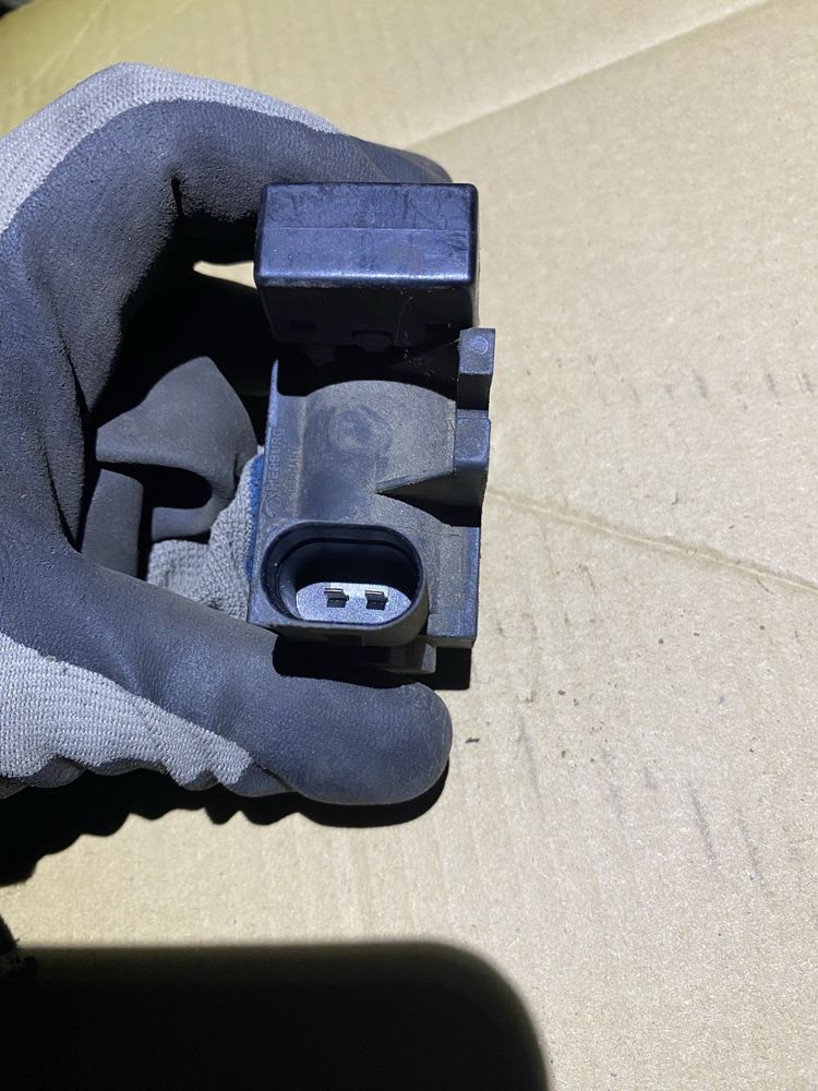 Audi a4b6 zawor podcisnienia