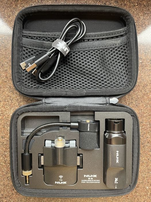 Продаю бездротову радіосистему NUX B-6 для саксофону