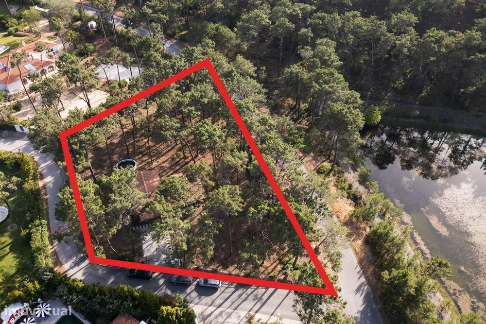 Terreno 2800 m2, Aroeira, Almada