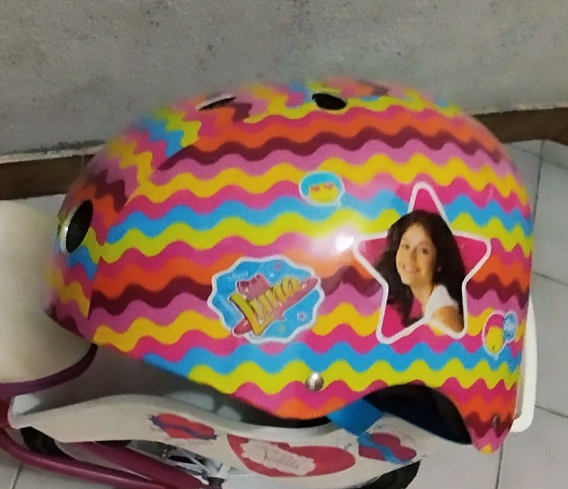Bicicleta de menina ,com oferta de capacete!