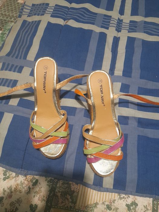 Sandálias de senhora