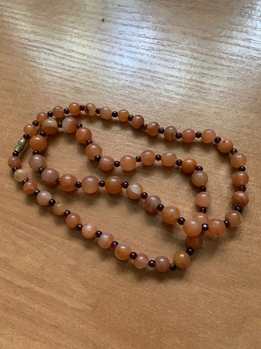 Бусы розовый кварц-гранат