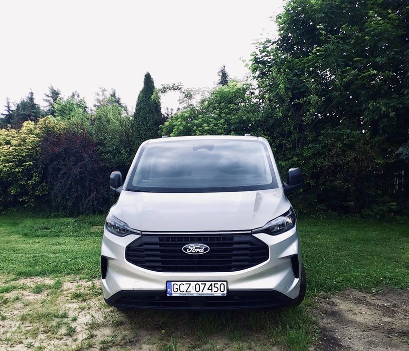 Wynajem busa 9cio osobowy NOWY Ford Transit Custome BEZ LIMITU KM!!!