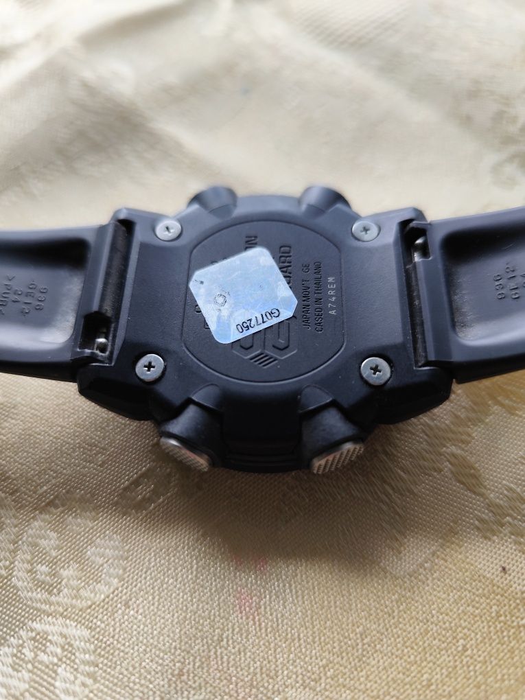 Zegarek Casio G-Shock GA-2000S-1AER