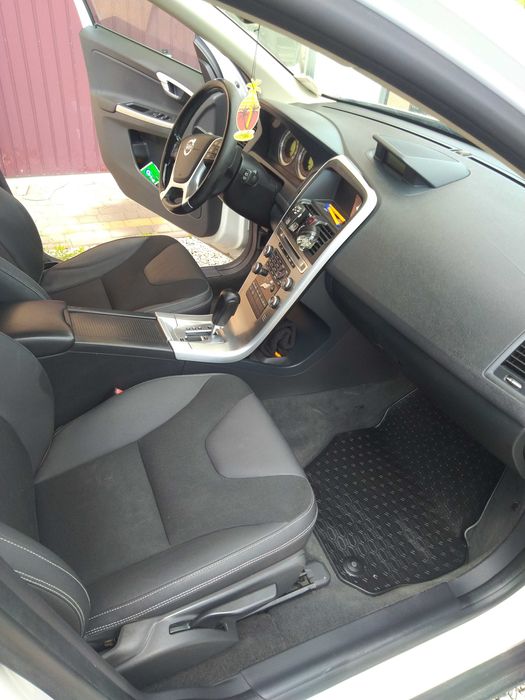 Volvo XC 60 ! 2010r. ! AWD 4x4 ! D5 205 KM ! bez wkładu ! Momentum !