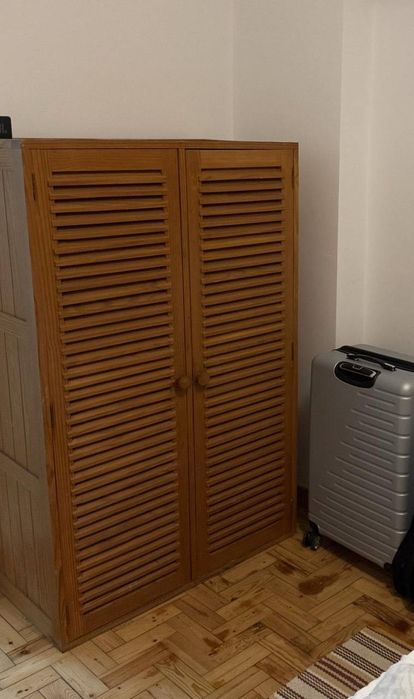 Roupeiro em madeira 150x98x54 cm