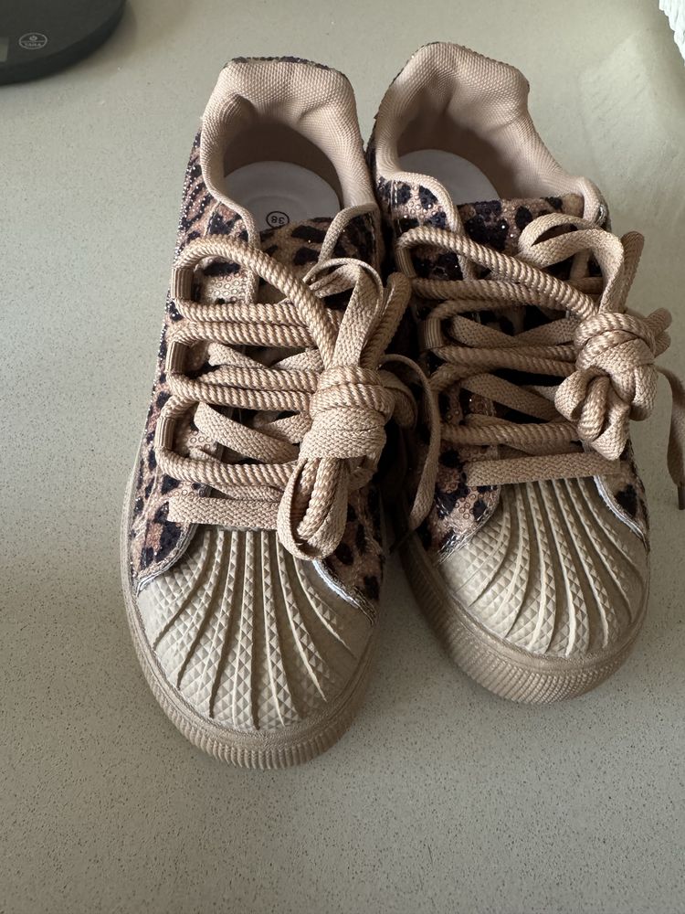 Tenis Tigreza 38 novos