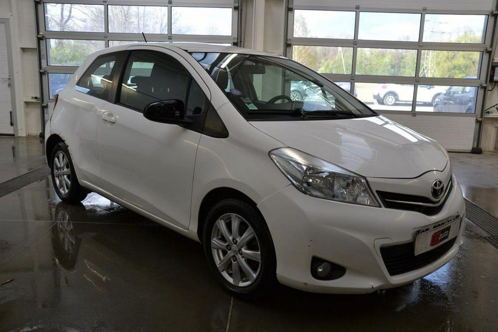Toyota Yaris 1,0 benzyna 70 ps * nowy model * klmiatyzacja * ICDauto
