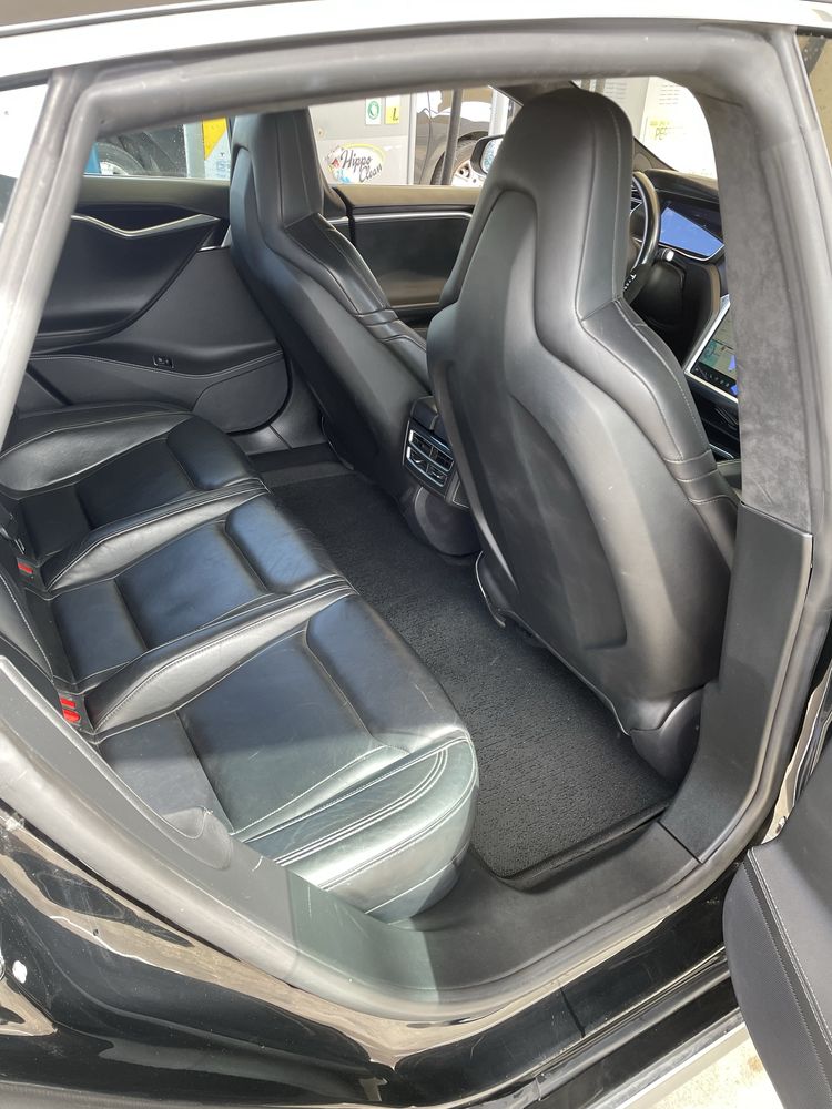 Tesla model s P85D