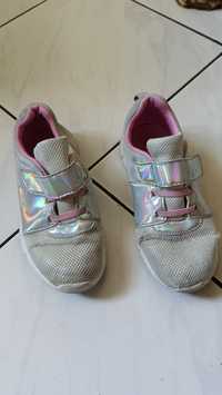 Buty dl.wkl.19,5 cm