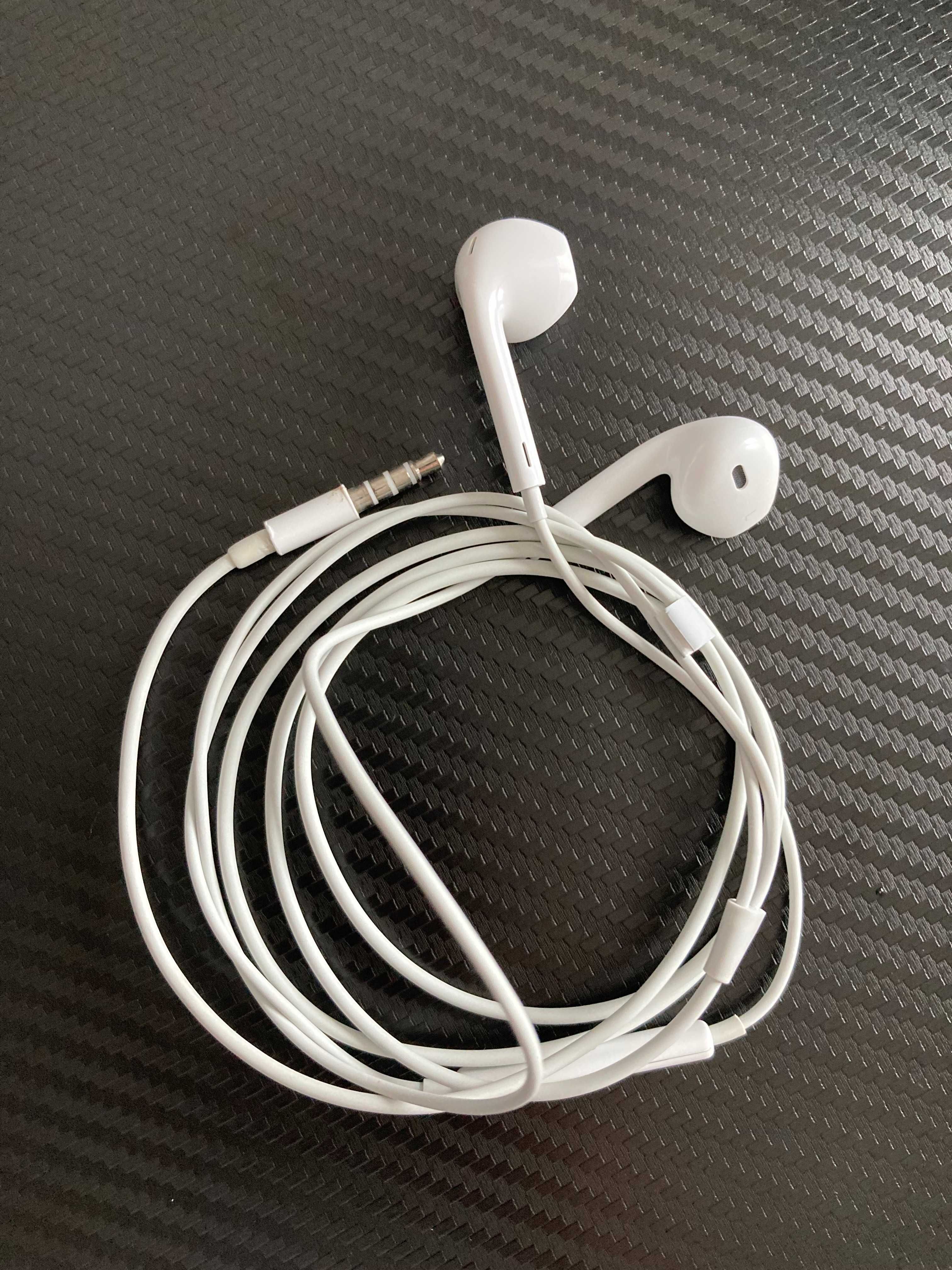iPad 5 Generation (з навушниками)