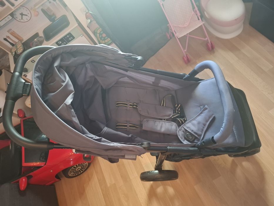 Carrinho bebé como novo