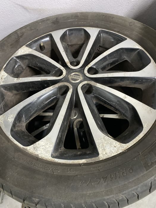 Jantes Nissan 215/55/18