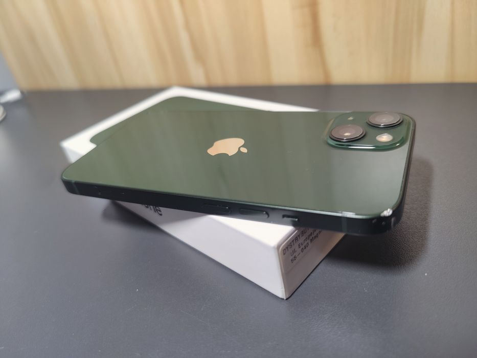 iPhone 13 - pełen zestaw | stan b.db | kondycja baterii 86%