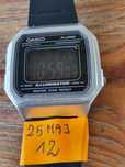 Zegarek męski Casio.