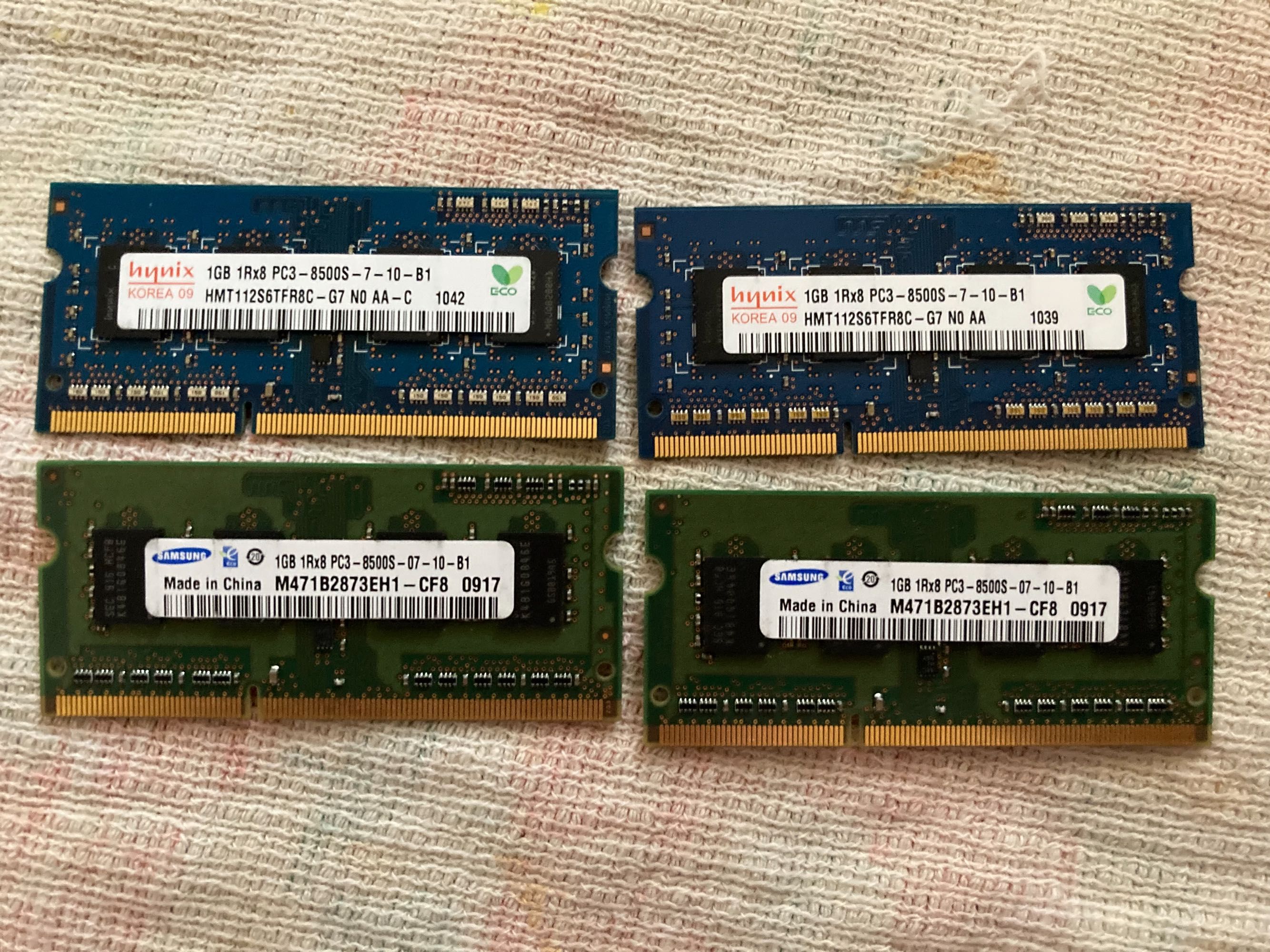Модуль пам'яті SODIMM DDR3 1 GB PC3-8500S (1066MHZ)
