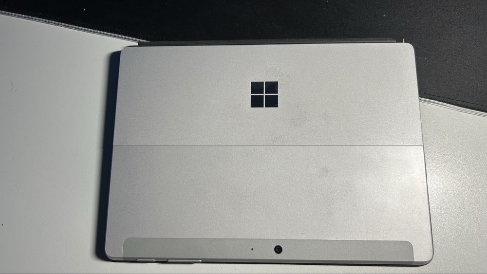 Laptop tablet Microsoft Surface GO 2 4/64gb