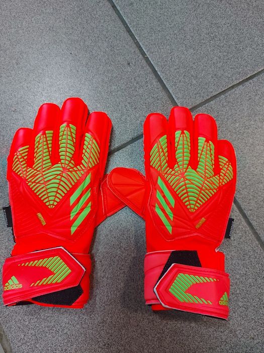 Воротарські дитячі рукавички Adidas Predator FINGERSAVE роз 5