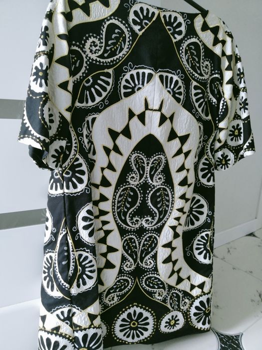 Кардіган, плащ, піджак