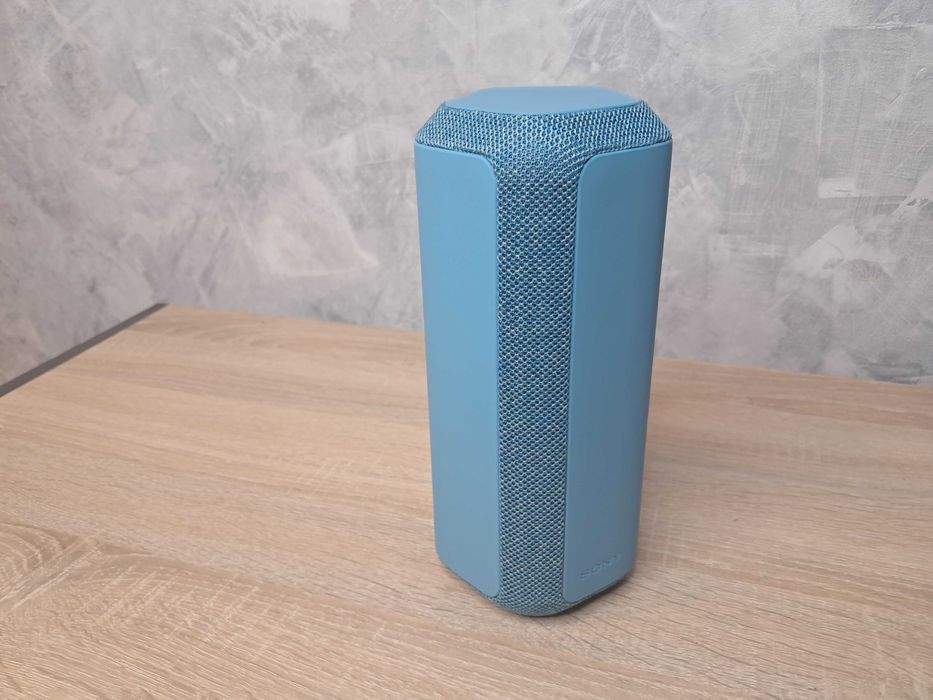 Портативна колонка Sony SRS XE300