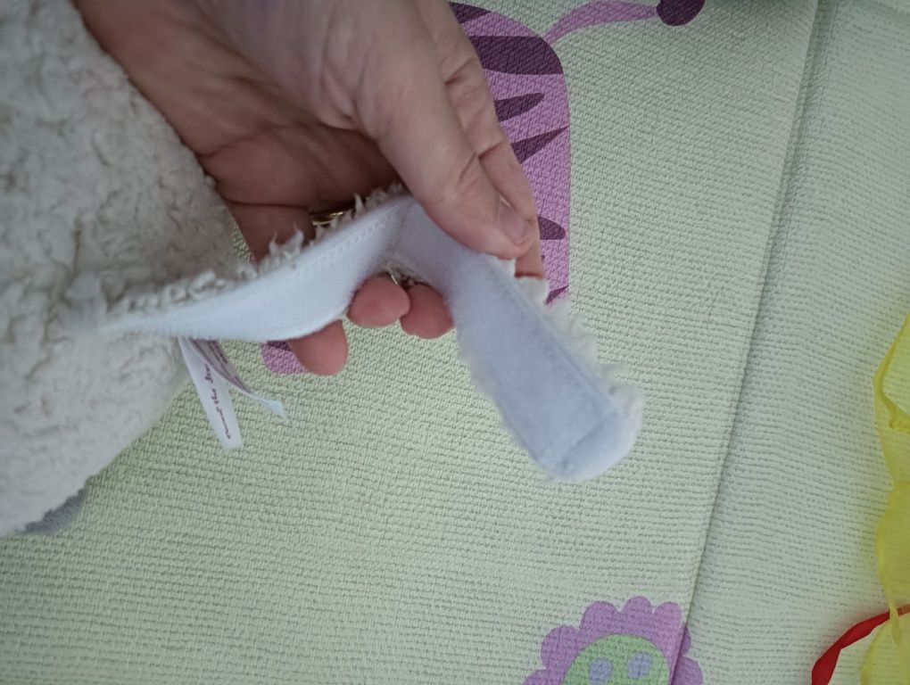 Pelucia Ovelha Ewan ruido branco