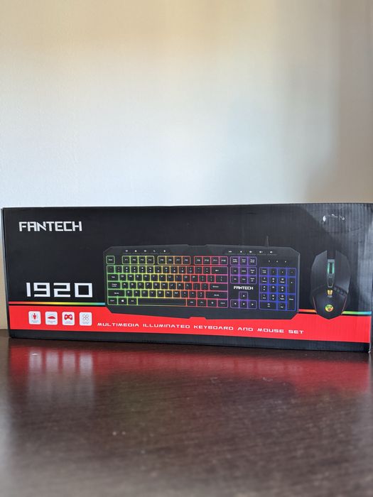 Teclado fantech 1920