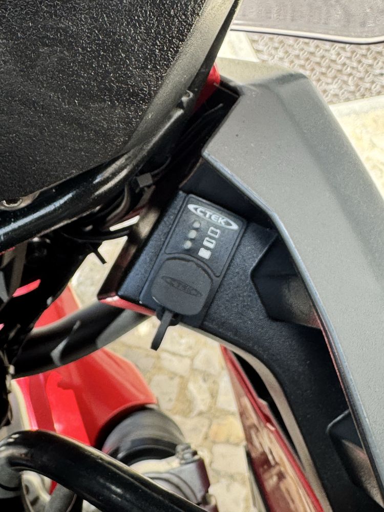 Yamaha XT660Z Ténéré 2009 – Excelente estado, possivel troca.