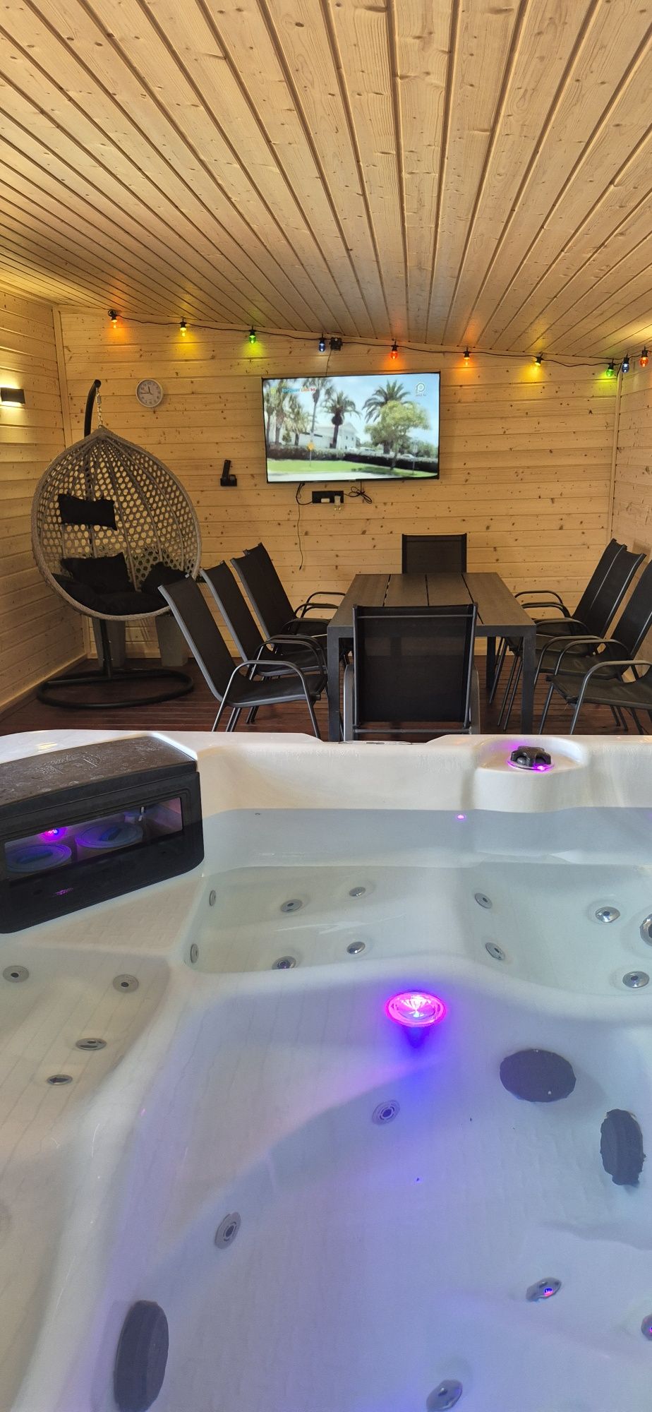 Domki pod Sosnami PREMIUM  Basen Sauna Jacuzzi DUŻA WIATA Radawa