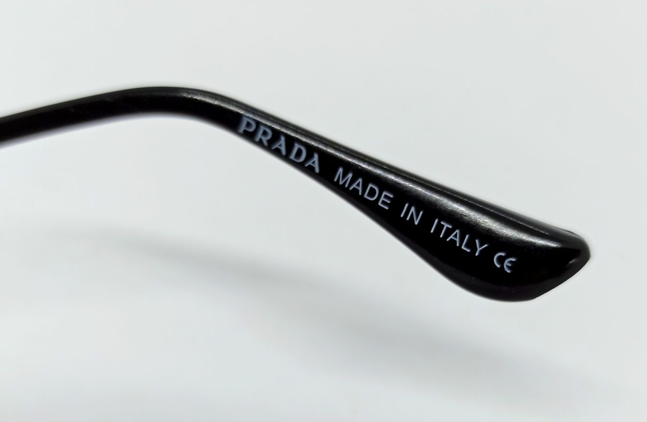 Брендовые очки женские серый градиент в черном металле овальные 364