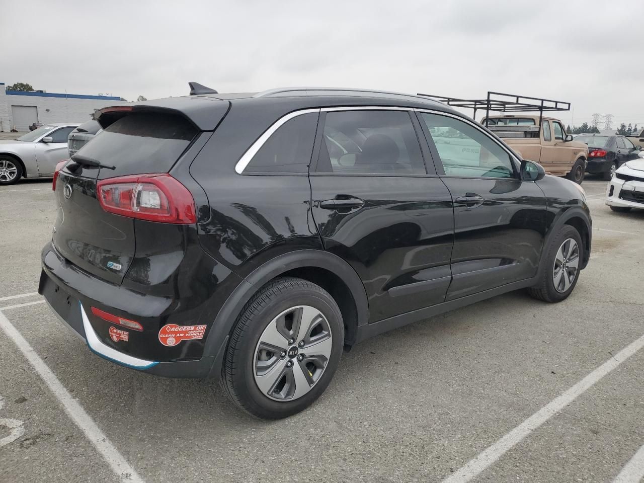 Бампер Kia Niro разборка киа ниро запчастини